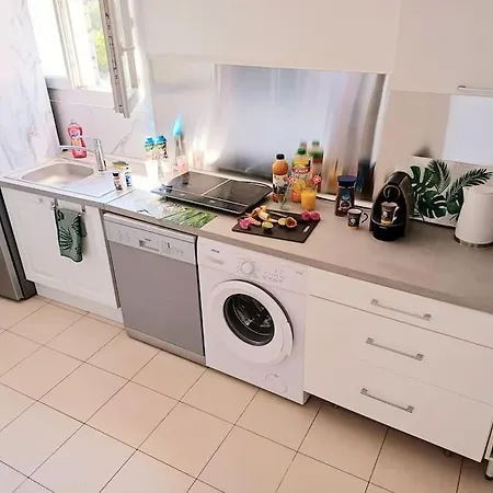 Ooo Centre Ooo 2 Bedrooms 3 Beds 58m2 Plages A Pied Beach On Foot Apartman